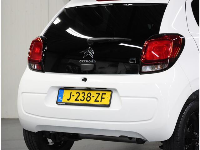 Citroen C1 1.0 VTi Shine | 1ste eigenaar | AppleCarplay/AndroidAuto | Climate Control | Camera | Bluetooth | LED | DAB Radio | Start/Stop Systeem | Buitenspiegels elektrisch verstel -en verwarmbaar | Isofix | Privacy Glass |