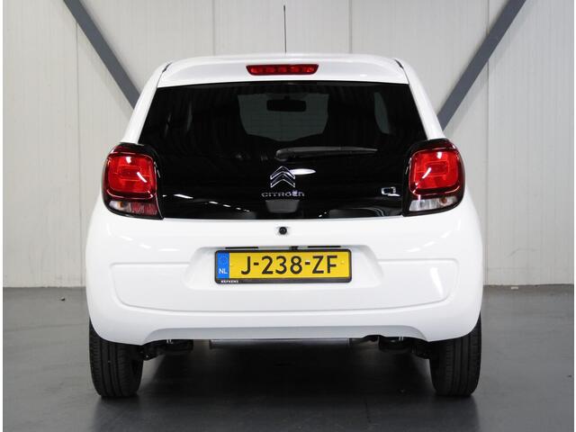 Citroen C1 1.0 VTi Shine | 1ste eigenaar | AppleCarplay/AndroidAuto | Climate Control | Camera | Bluetooth | LED | DAB Radio | Start/Stop Systeem | Buitenspiegels elektrisch verstel -en verwarmbaar | Isofix | Privacy Glass |