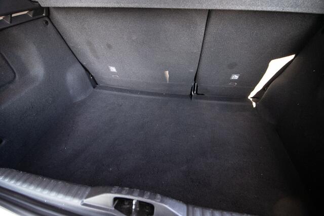 Citroen C3 1.2 PureTech S&S Shine - All-in rijklrprs | Navi | Camera | DAB