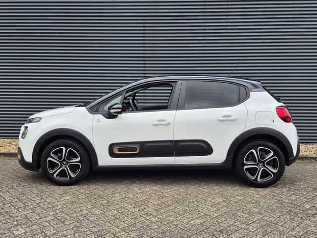 Citroen C3 1.2 PureTech C-Series | Navigatie | Two Tone | Climate Control | Cruise Control | Stoelverwarming | Erg Leuke Uitvoering !! | Lage Kilometerstand |