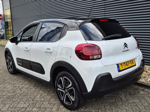 Citroen C3 1.2 PureTech C-Series | Navigatie | Two Tone | Climate Control | Cruise Control | Stoelverwarming | Erg Leuke Uitvoering !! | Lage Kilometerstand |
