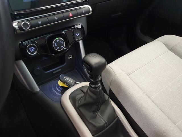 Citroen C3 Aircross 1.2 PureTech S&S Live Trekhaak, Panoramadak, Cruise control