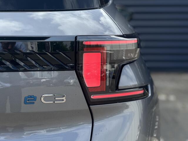 Citroen C3 Ë-C3 Aircross Max 113pk 44 kWh | Comfort stoelen | Adaptive vering | Draadloze telefoonlader | Parkeercamera/-sensoren | Navigatie | Climate Control | Apple Carplay/Android Auto | Full LED | Lichtmetalen velgen |