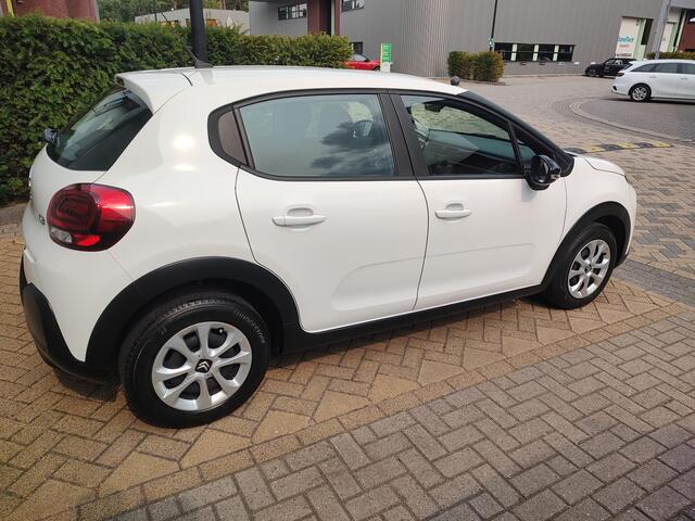 Citroen C3 1.2 PureTech Feel Cruise-Control Led Navi-Carplay Stoelverwarming Airco-Climate