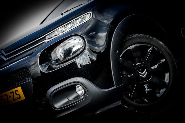 Citroen C3 1.2 PureTech S&S Shine AUTOMAAT RIJKLAAR INCL GARANTIE | Panodak \ DB riem is Vervangen | Clima | Navi | Trekhaak |