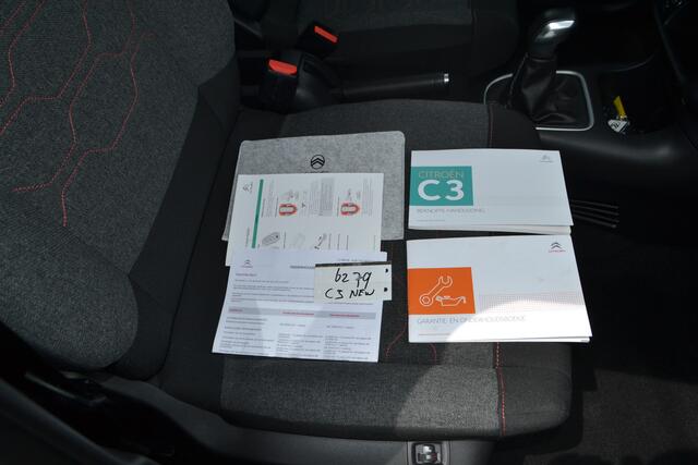 Citroen C3 1.2 PureTech S&S Shine I 110PK I NAVIGATIE I ACHTERUITRIJCAMERA I AMBIANCE RED I ZWARTE L.M. VELGEN I