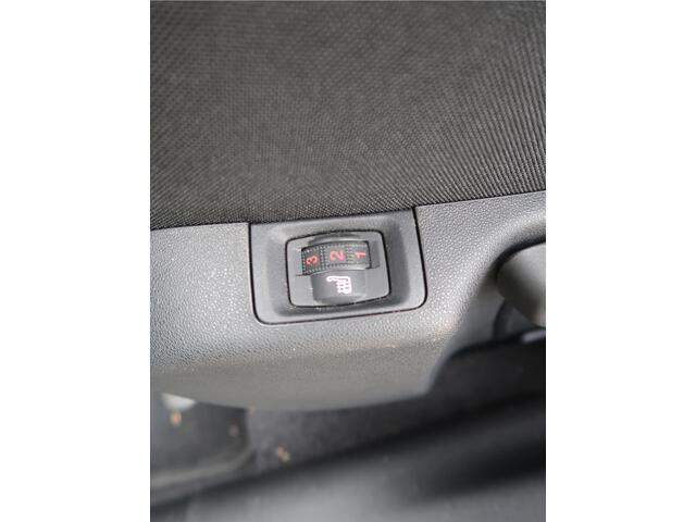 Citroen C3 110 Pk benzine * AUTOMAAT * 5-Deurs * HELE MOOIE * Navigatie * Trekhaak * Dodehoekbewaking * Climate & Cruise Control * Achteruitrij Camera * Parkeersensoren voor- en achterzijde * Stoelverwarming * Keyless Entry & Start Button * Vierseizoene Vingerhoets;