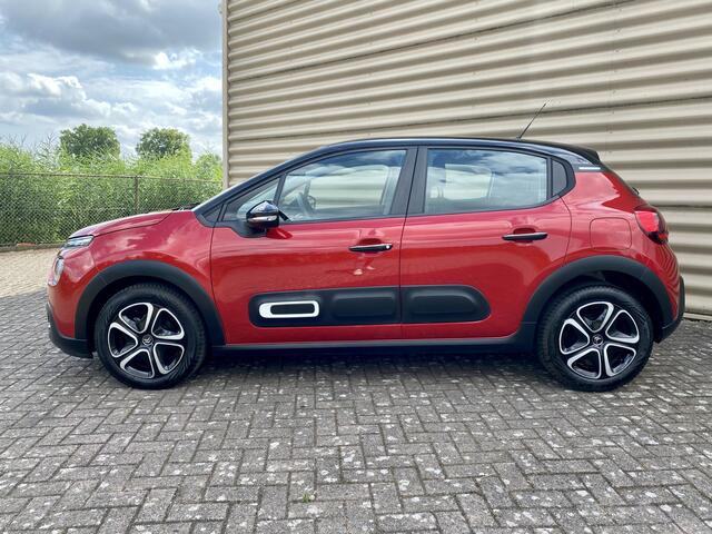 Citroen C3 1.2 PureTech Shine | Apple car,keyless,camera,cruise |
