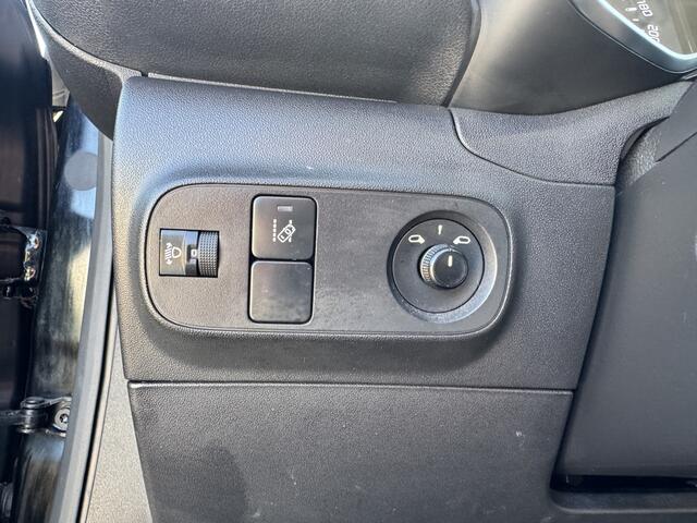 Citroen C3 1.2 PureTech S&S Shine Keyless/Navi/Cam/DAB