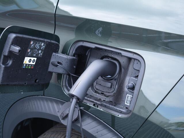 Citroen C3 Ë-C3 Aircross Plus 113pk 44 kWh | Apple Carplay / Android Auto | Climate Controle |