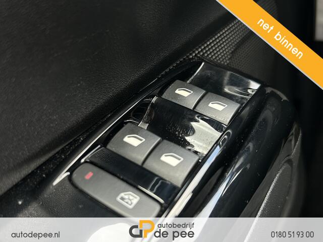 Citroen C3 1.2 PureTech Shine GARANTIE/CLIMA/CARPLAY/NAVI/CAMERA rijklaarprijs!