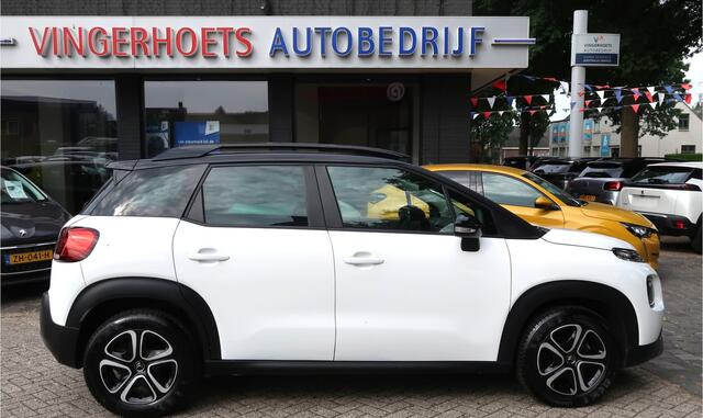 Citroen C3 Aircross 110 Pk Benzine * Hoge Zit * Wit met Zwart Dak * * Navigatie * DAB Radio * Trekhaak * Climate & Cruise Control * Vingerhoets; Vierde Generatie Eersteklas Service !