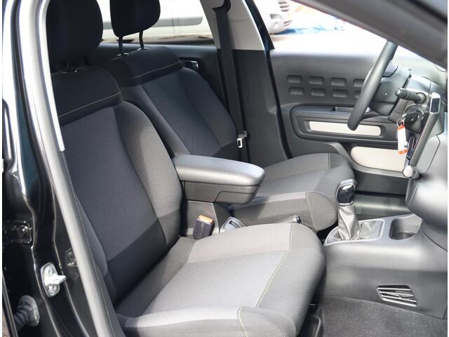 Citroen C3 1.2 85PK C-Series | AppleCarPlay/AndroidAuto | Navigatie | Climate control | Cruise control | isofix | Privacy Glass | DAB Radio | Armsteun | LED |