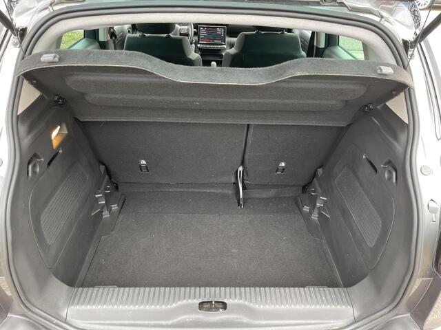 Citroen C3 Aircross 1.2 PureTech C-Series 16"/Trekhaak/Camera/Navigatie/Apple Carplay & Android Auto/Climate/Cruise