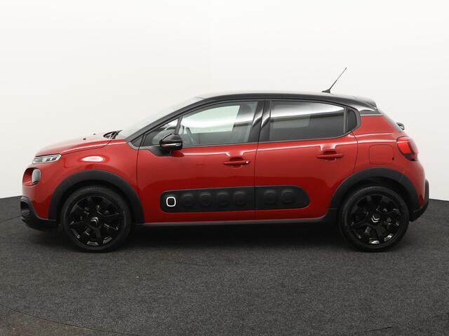 Citroen C3 1.2 PureTech Shine Airco, cruise control, achteruitrijcamera, parkeersensoren voor/achter, rijstrooksensoren, regensensoren, achteropkomend verkeer waarschuwing, carplay, bluetooth, stuur multifunctioneel, Ben je op zoek naar een zuinige, comfortabele én 