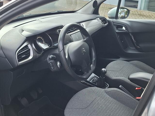 Citroen C3 1.2 PureTech Feel Edition / Navigatie / Trekhaak / Automatische Airco / Cruise Control