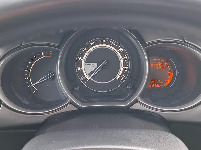 Citroen C3 1.2 PureTech Feel Edition / Navigatie / Trekhaak / Automatische Airco / Cruise Control