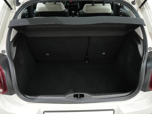 Citroen C3 1.2 PURETECH 82PK PLUS | Carplay | Halfleder | PDC