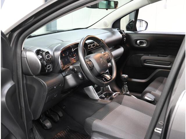 Citroen C3 Aircross 1.2 110PK Shine | AppleCarplay/AndroidAuto | Armsteun | Navigatie | Climate Control | Cruise Control | Bluetooth | LED Dagrijverlichting | Lederen Stuurwiel | Isofix | Privacy Glass |