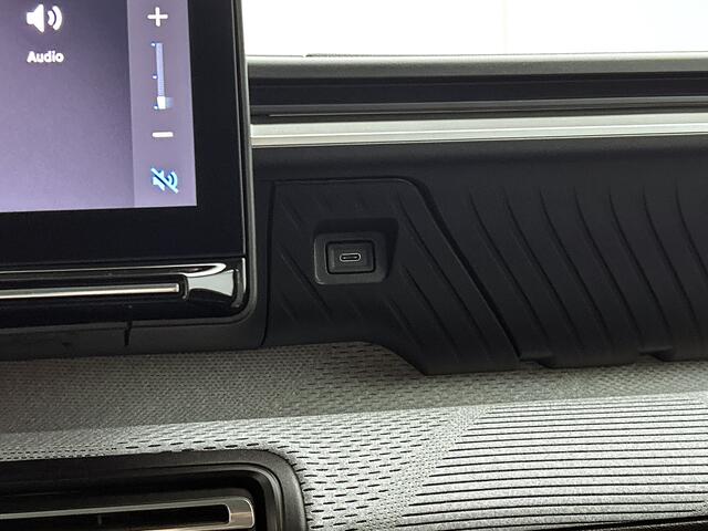 Citroen C3 Turbo 100pk Max | Rijklaar | Achteruitrijcamera | Comfort Seats | 17" LMV |