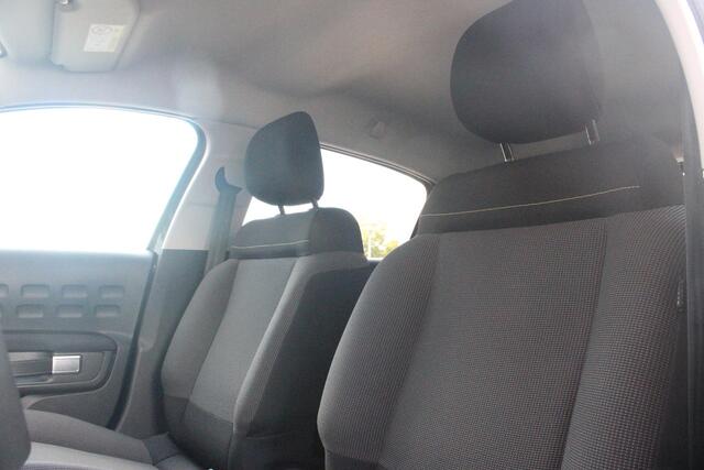 Citroen C3 1.2 82PK MAX | NAVIGATIE | ACHTERUITRIJ CAMERA | CLIMATE CONTROL | CRUISE CONTROL | APPLE CARPLAY/ANDROID AUTO | LICHTMETALEN VELGEN 16" | DAB+ RADIO | REGEN/LICHT SENSOR |