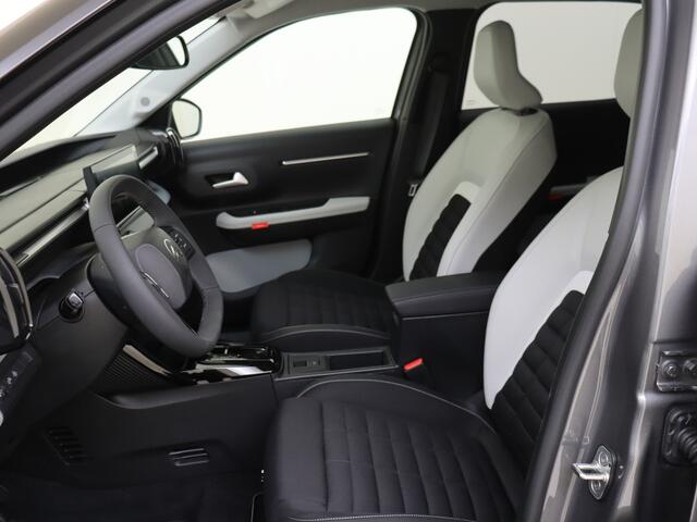 Citroen C3 Aircross 1.2 Hybrid 136 Max | Comfortstoelen | 17 inch lichtmetalen velgen | Achteruitrijcamera | DEMO