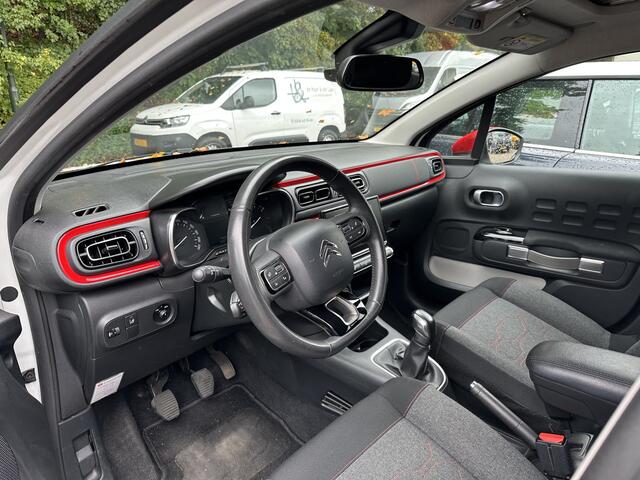 Citroen C3 1.2 PureTech Shine All-in Prijs Panorama dak/ Airco/Cruise/Navi/Carplay