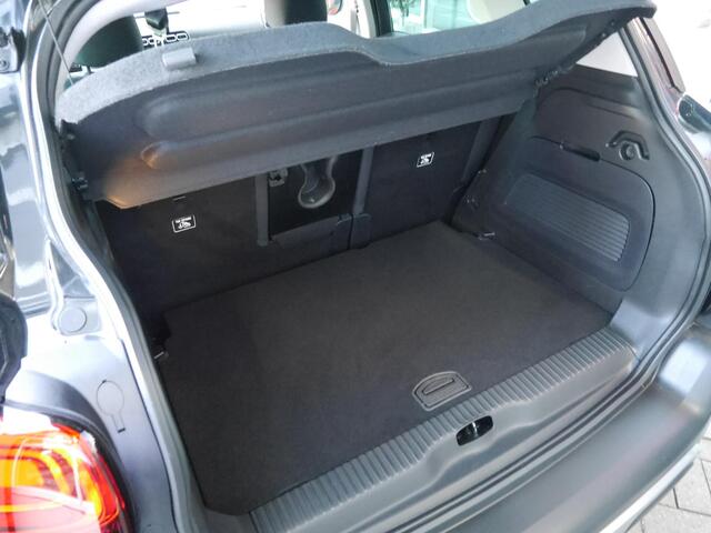 Citroen C3 Aircross 1.2 PureTech S&S Shine 110PK | Automaat | Head up display | Apple carplay/Android auto | Cruise control | Climate control | Lichtmetalen velgen | Navigatie | Parkeersensoren achter | Lage km.stand