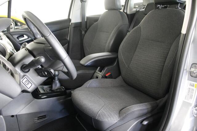 Citroen C3 1.2 PureTech Selection. Climate | Carplay | Cruise | Trekhaak.