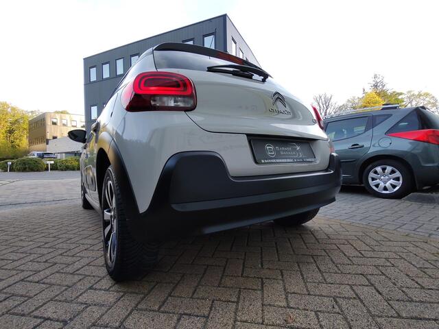Citroen C3 1.2 PureTech Shine Navigatie-Carplay Led Stoelverw. Bi-Tone Nieuwe Distributie