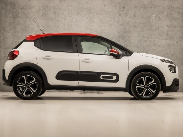 Citroen C3 1.2 PureTech Shine Sport Automaat (APPLE CARPLAY, GROOT NAVI, GETINT GLAS, CRUISE, PARKEERSENSOREN, SPORTSTOELEN, LANE ASSIST, LED KOPLAMPEN, NIEUWSTAAT)