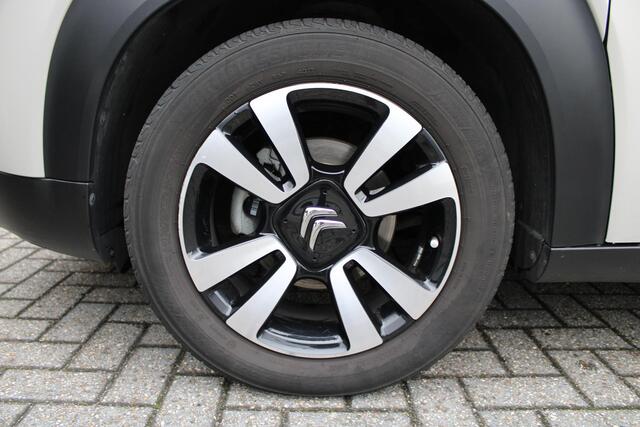 Citroen C3 Aircross 1.2 PureTech Feel Navigatie, Applecarpl./Andr. Auto, Trekhaak, 16"inch LM velgen