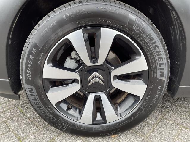 Citroen C3 82pk Shine (Camera - Keyless Entry - LED - Navigatie - Automatische Airco - Apple Carplay)