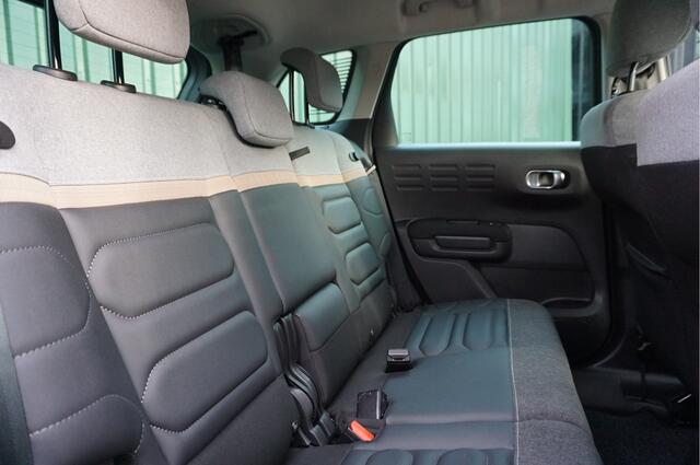 Citroen C3 Aircross 1.2 Turbo 130pk Automaat Plus + Navi/ Cruise/ Airco/ Hoge instap/ Carplay/ Garantie!