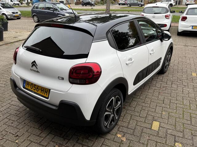 Citroen C3 1.2 PureTech S&S Feel Edition / Airco clima/ Cruise/ Navigatie/ Apple carplay/ PCD/ LED