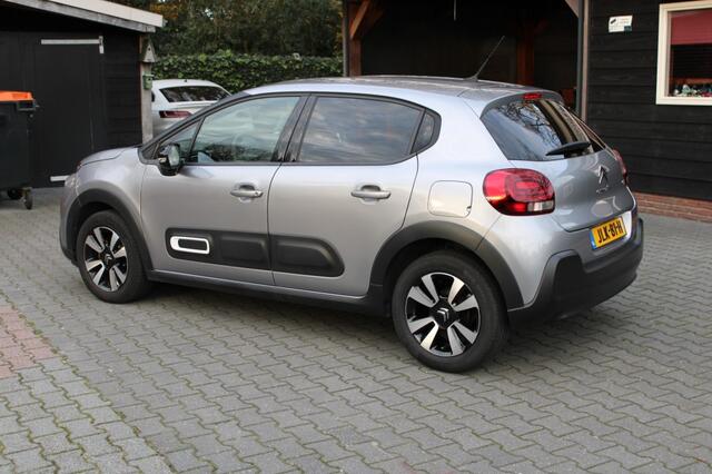 Citroen C3 1.2 PureTech Shine - Carplay Navi DAB Stoelverwarming 24.000 KM