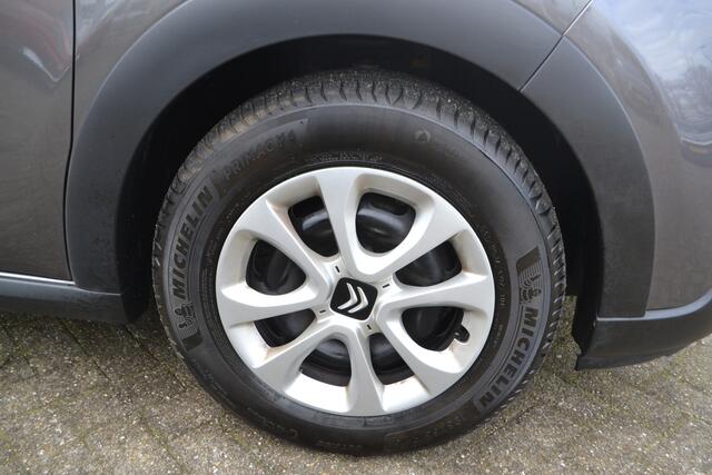Citroen C3 1.2 PT Feel I 110PK I 6 BAK I NAVIGATIE I PARKEERSENSOREN ACHTER I CENTRALE DEURVERGRENDELING I METALLIC LAK I PARKEERSENSOREN ACHTER I