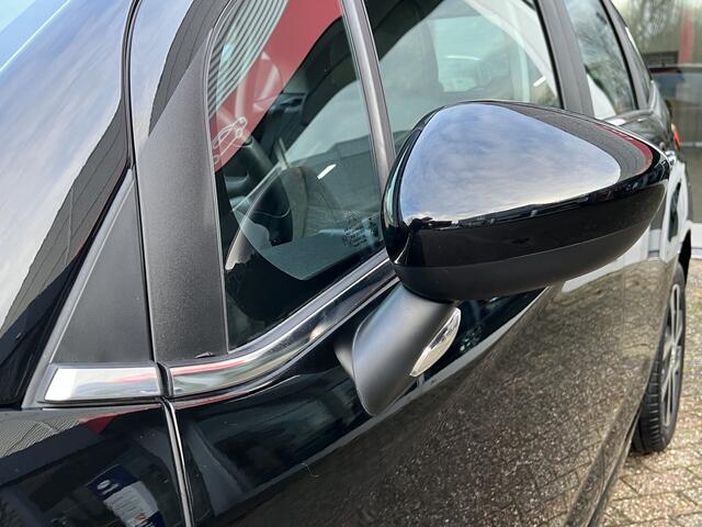 Citroen C3 1.2 PureTech Selection Carplay, Cruise, Airco.