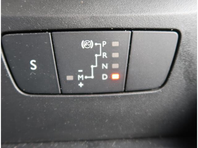 Citroen C3 Benzine * AUTOMAAT * * Navigatie * Climate & Cruise Control * Trekhaak * 5-Deurs * Apple Car Play * Android Auto * Vingerhoets; Vierde Generatie Eersteklas Service !