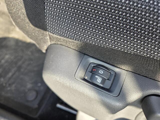 Citroen C3 Aircross 1.2 PureTech Plus 16"/Stoelverwarming/PDC/Apple Carplay & Android Auto/Climate/Cruise