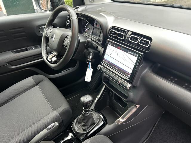 Citroen C3 Aircross 1.2 110pk Shine Navi, Carplay, LMV, Stoelverw.