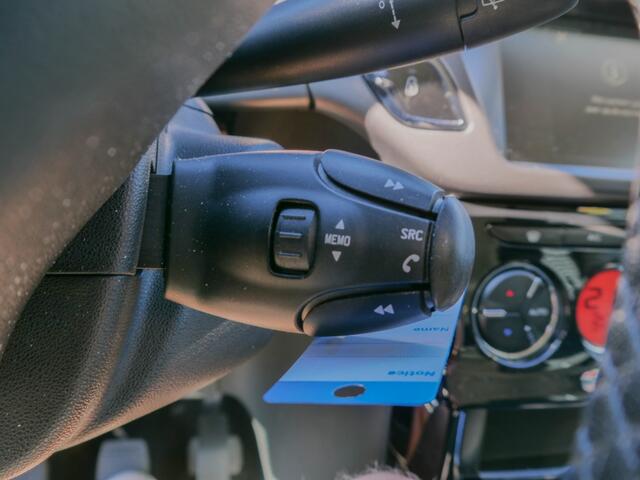 Citroen C3 1.2 PureT Selection Airco en Navigatie.