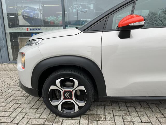 Citroen C3 Aircross 1.2 PureTech S&S Shine Automaat | Trekhaak afneembaar | Parkeersensoren V+A | Camera | Keyless entry |