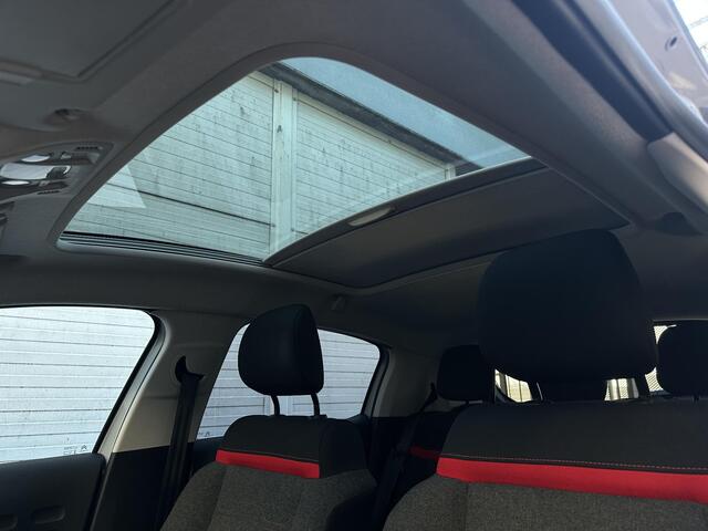 Citroen C3 Shine 1.2 82pk | PANODAK | TREKHAAK | TWO-TONE! | STOELVERW. | NAVI | KEYLESS | ISOFIX | URBAN RED |