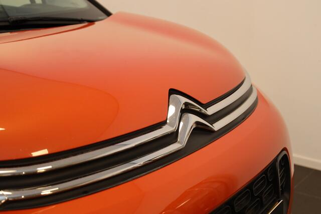 Citroen C3 Aircross PT 130 Automaat-6 Shine Navi | HUD | Camera | Parkeersensoren v+a