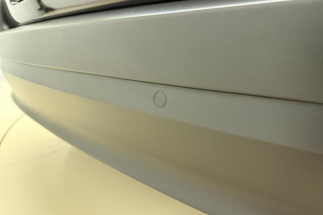 Citroen C3 1.2 PureTech S&S Shine 110 PK | Navigatie | Camera | Parkeersensoren | Extra getint glas | Weinig kilometers | Lichtmetalen velgen | Mistlampen voor