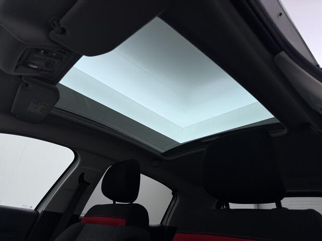 Citroen C3 111PK Automaat Panoramadak Navi Ecc Camera Apple Carplay Android Auto Cruise Control Pdc S&S Shine Regen-Lichtsensor Lmv 17" Privacy Glas Isofix Keyless Rijstrooksensor Verkeersbord detectie Origineel Nederlandse Auto Dealeronderhouden