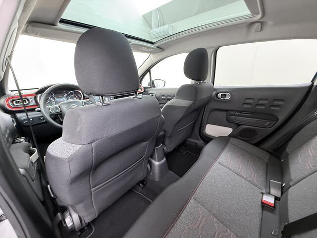 Citroen C3 111PK Automaat Panoramadak Navi Ecc Camera Apple Carplay Android Auto Cruise Control Pdc S&S Shine Regen-Lichtsensor Lmv 17" Privacy Glas Isofix Keyless Rijstrooksensor Verkeersbord detectie Origineel Nederlandse Auto Dealeronderhouden