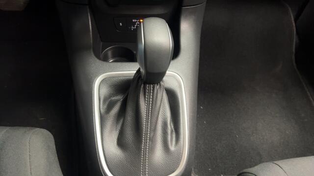 Citroen C3 Automaat 1.2 PT Shine Unieke Auto 5700 KM!!!!!