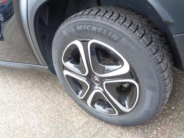 Citroen C3 Aircross 1.2 PureTech Feel Navigatie, airco, carplay/android auto, PDC achter